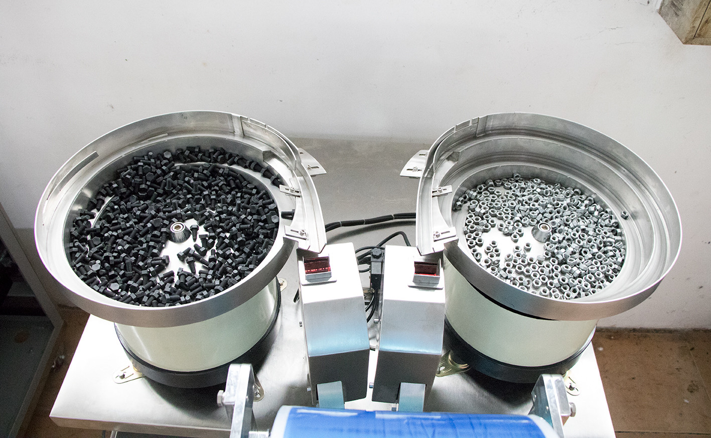 high accuracy Autompatic screw nut/screw hardware parts/industrial parts packaging machine With Counting