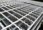 Steel Walkway Galvanized Serrated Bar Grating Anti Corrosion 6mm Cross Twisted