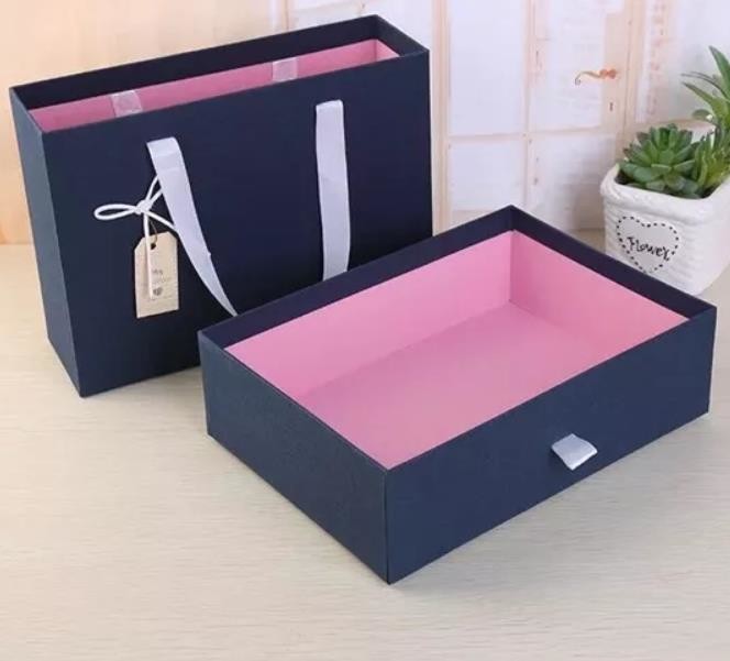 Custom Drawer Gift Box Cardboard Packaging , Luxury Gift Boxes With Handle