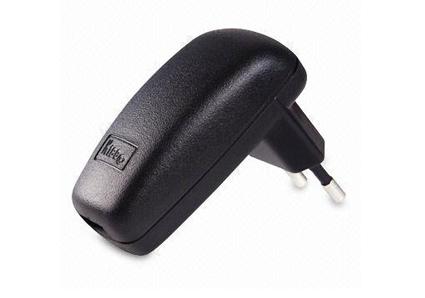 100V to 240V 50HZ / 60HZ USB port Smart Car Battery Charger by EU / UK / US / CH