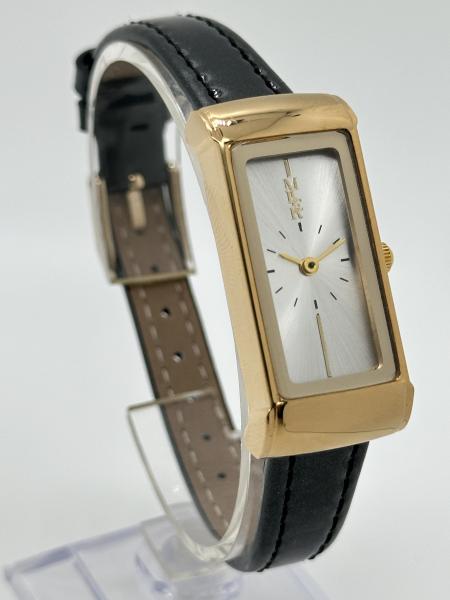 Modern Luxury Leather Strap Quartz Watch Accurate Timekeeping Mens Black Band