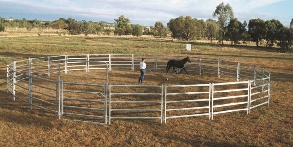 9 m Diameter Cattle Corral Panels 13Pcs incl. 3m tall Gate Australia Style