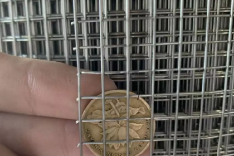 Square Metal Mesh 304 / 316L Stainless Steel Welded Wire Mesh Panels