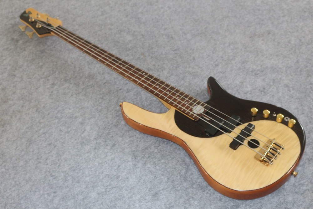 4 Strings Electric Bass Guitar maple Body / Bass Guitar Bass Music instruments Free Shipping