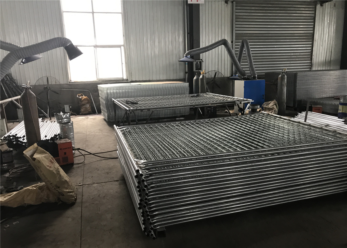 temporary fencing HORBART 38MM fence panels mesh opening 75mmx75mm x 3.00mm/4.00mm diameter HDG 42 microns thick