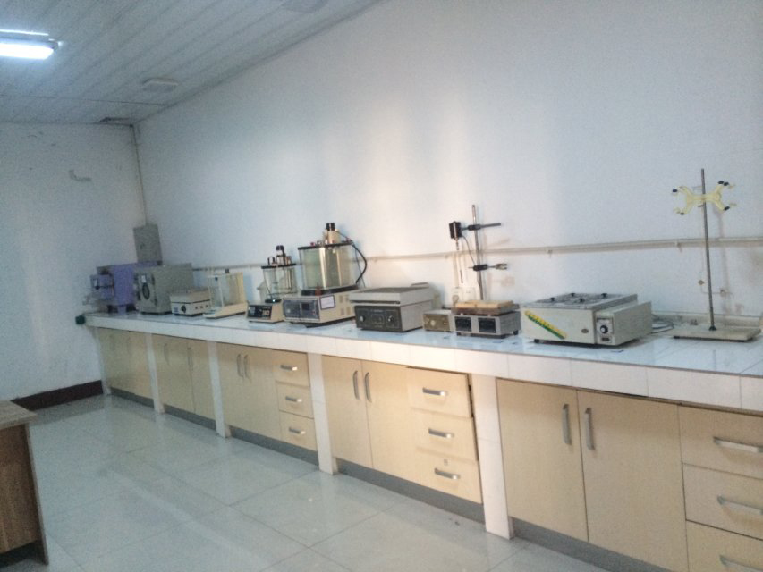Extrusion Processing Service PE Cover Strip for Wooden Wardrobe Door or Window Frames