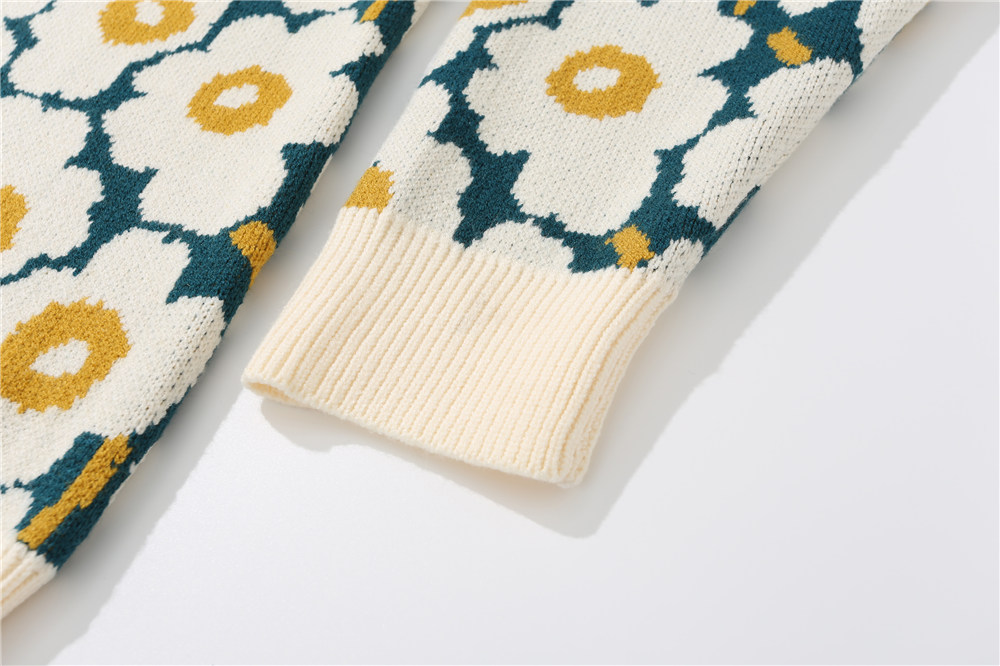 Floral Printing Bespoke Sweaters Round Collar Cotton Polyester Blend Sweaters