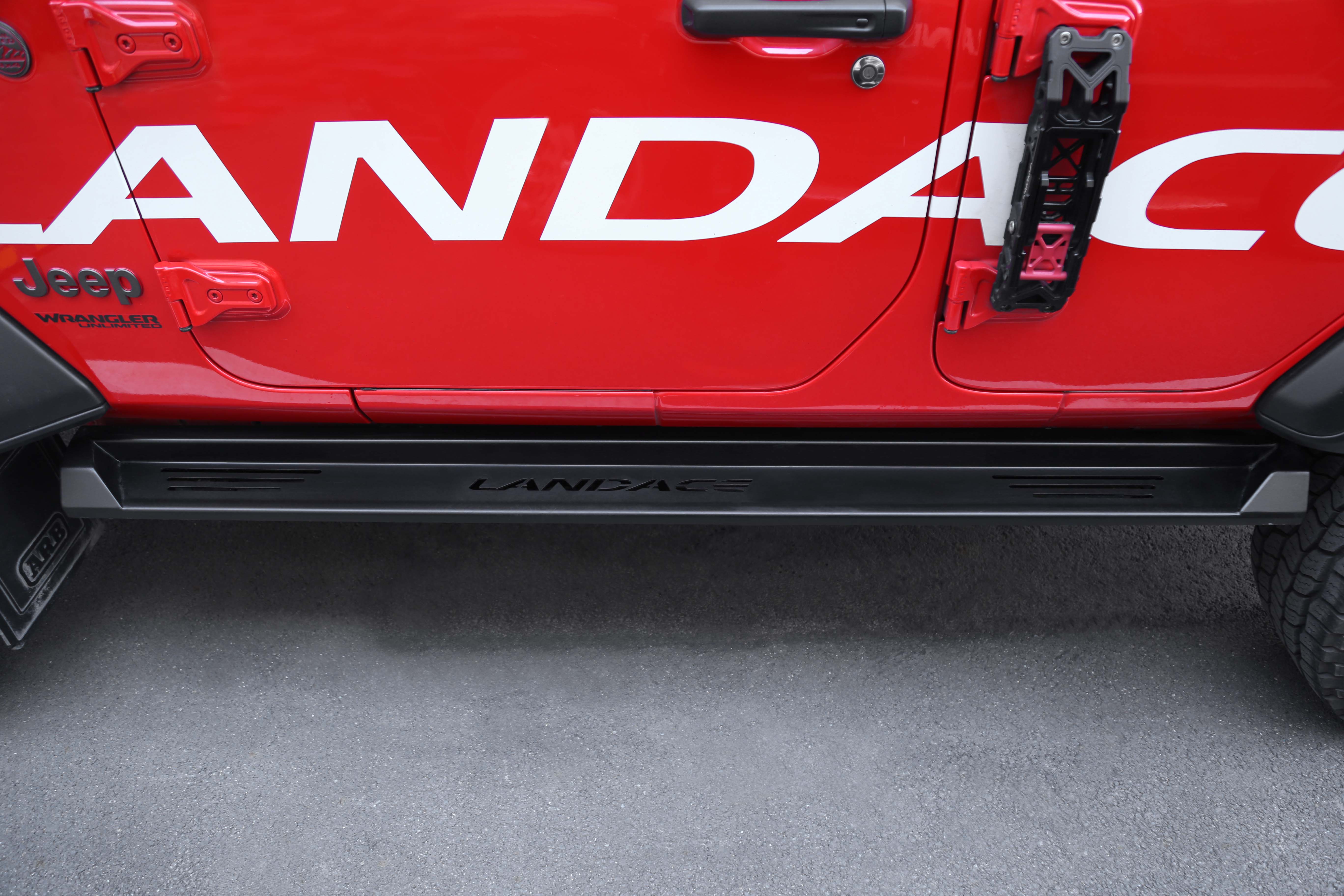 Customized Logo Aluminium Alloy Car Side Step for Universal Car Model Running Board