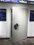 High Security 2400mm Height 1500mm Width Steel Vault Door For Museums