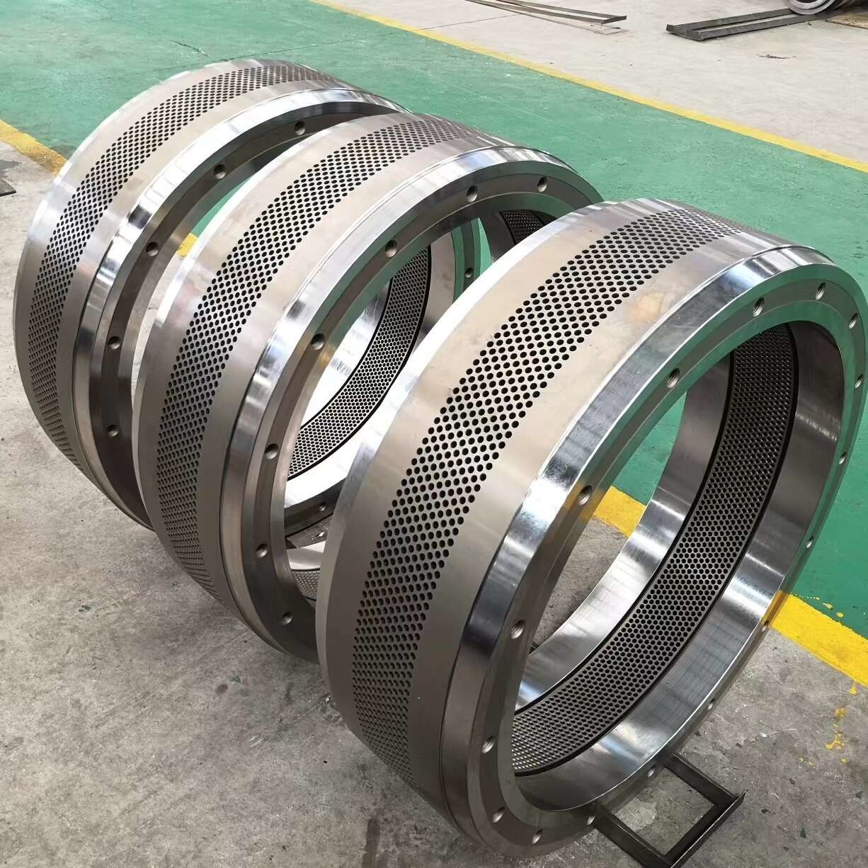 High Quality Customized Alloy Steel/Stainless Steel Pellet Mill Spare Parts Ring Die Matrix