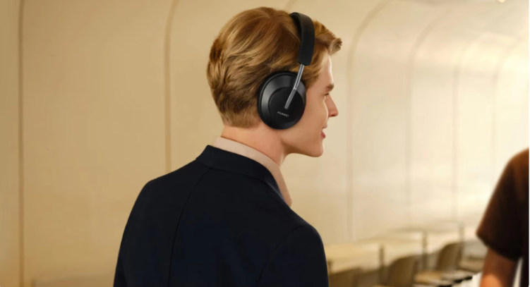 Huawei FreeBuds Studio Blue-tooth 5.2 Over-ear Headphones with Active Noise Cancellation and 33 Feet Transmission Distance