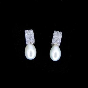 Wholesale Customized Silver Pearl Earrings Jewelry / S925 Square Shape Simple Silver Earrings from china suppliers