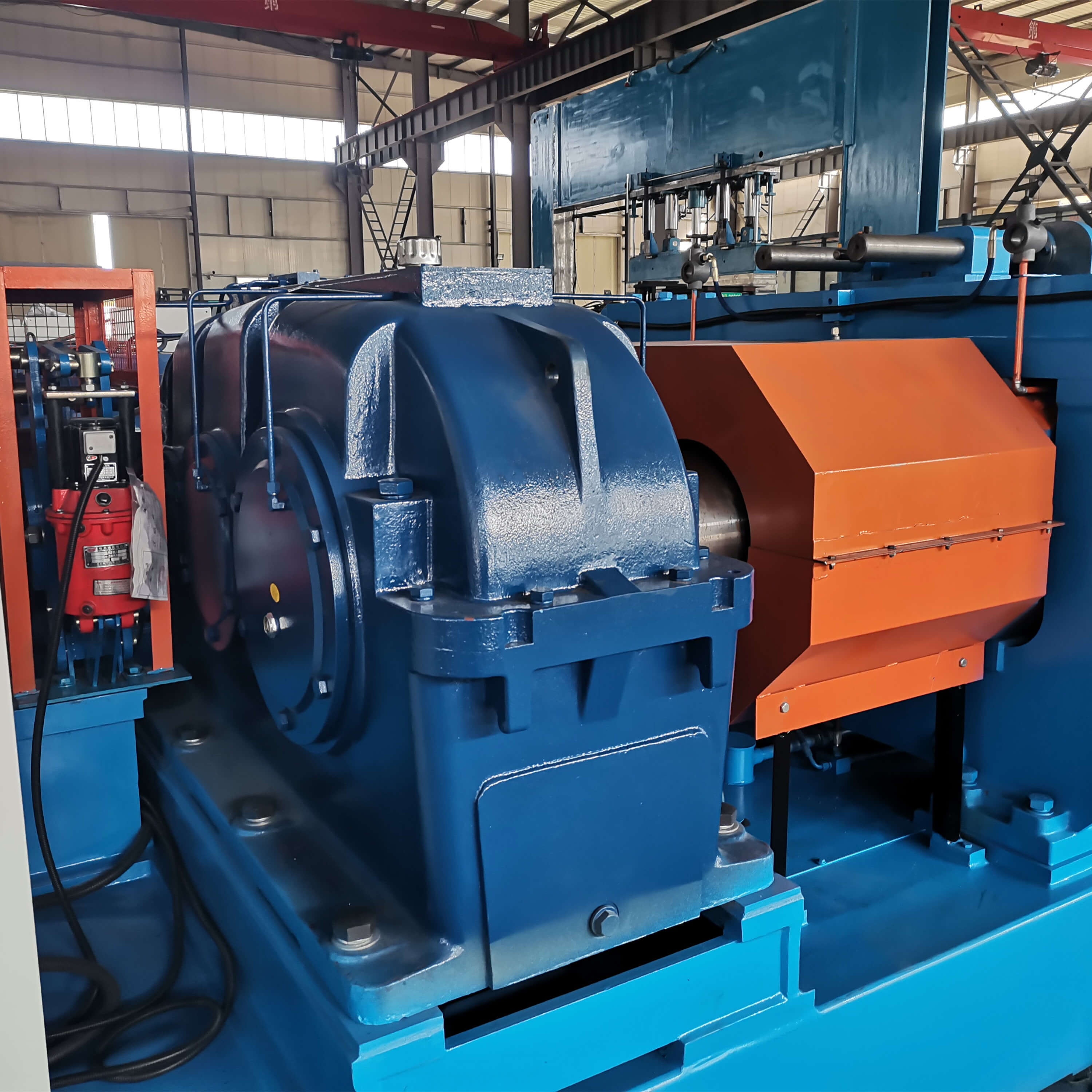 Front Roll Speed 24.5m/min Capacity 25-50kg Plastic Rubber Compound Two Roll Mill Machine