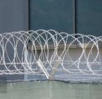 Manufacturer Supply 500mm Coil Diameter Concertina Razor Barbed Wire