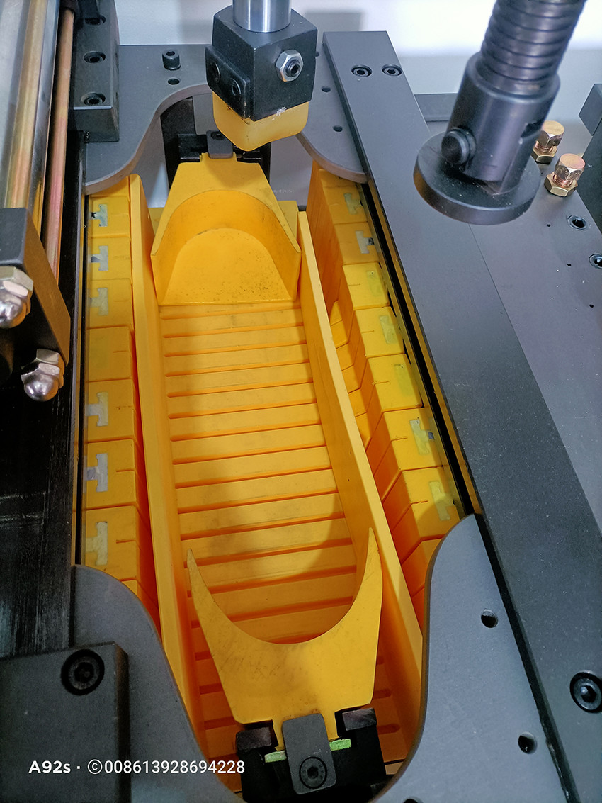 Hydraulic Shoe Sole Pressing Machine Sneaker Attaching Machine High Accuracy Compact