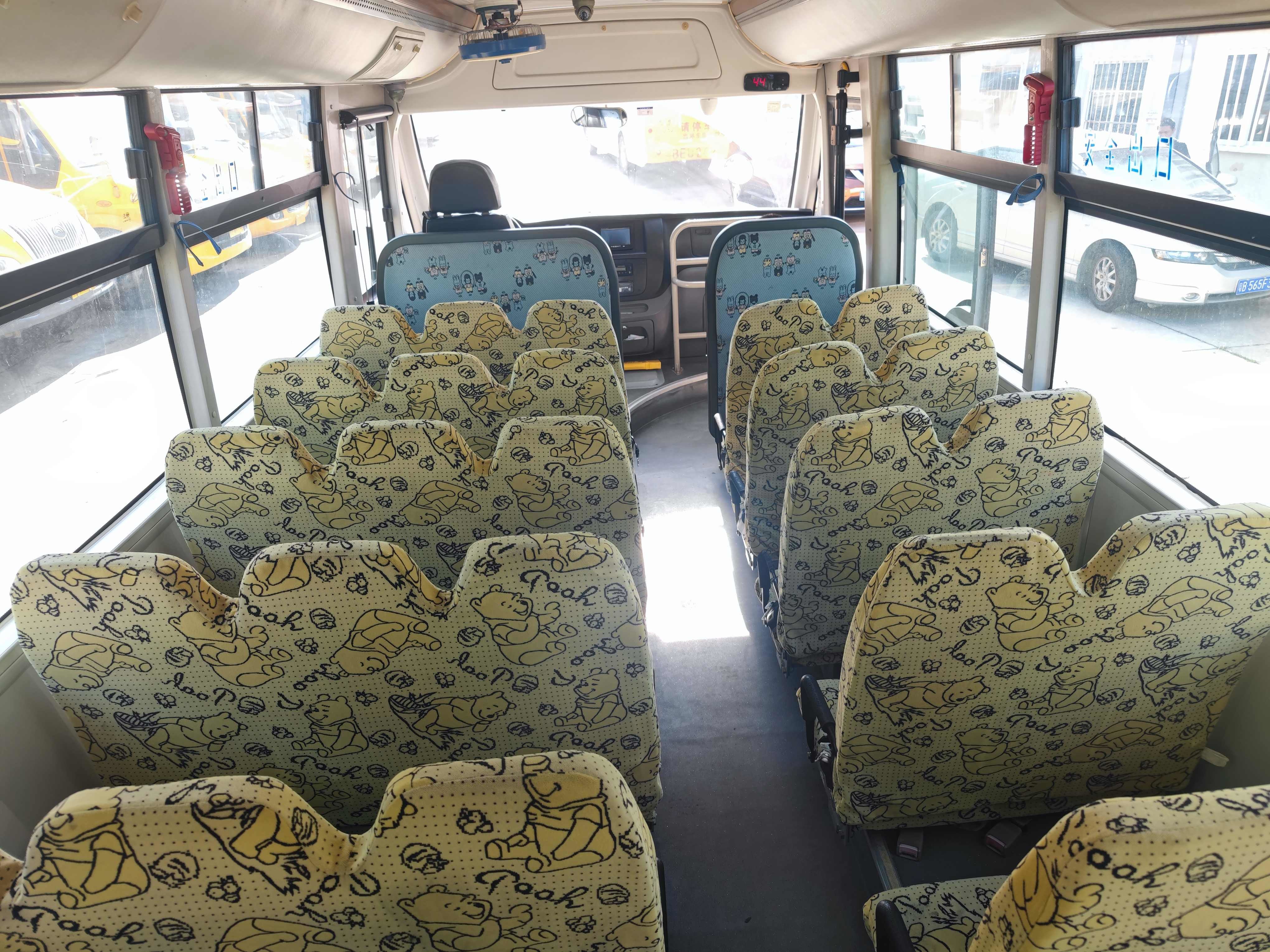 Diesel Used School Buses Vans 34 Seats 6880x2355x3030mm Dimension
