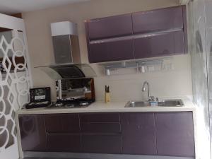 Wholesale High glossy lacquer kitchen cabinet from china suppliers