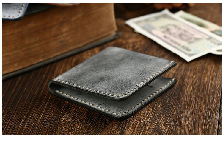 Nylon Lined Retro First-Layer Cowhide Hand-Stitched Small Wallet for Your Convenience