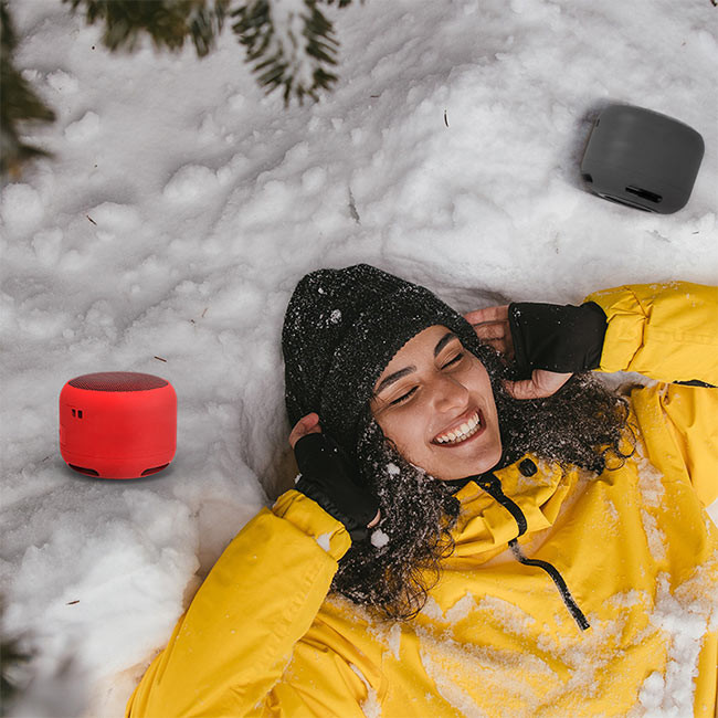 5W Power Portable Waterproof Speaker IPX7 Waterproof Level TWS Function