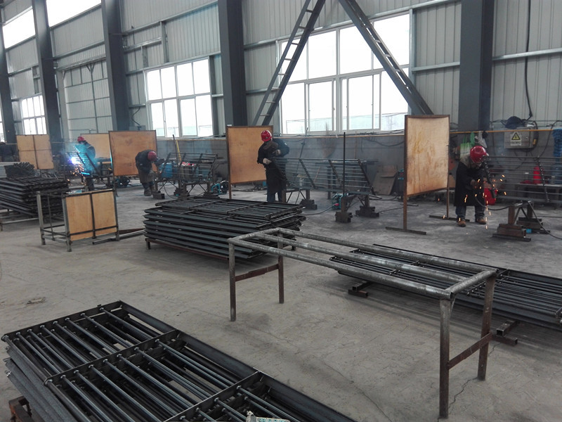 Durable Hog Farm Equipment Fattening Farrowing Stall For More Than 40kgs Pig