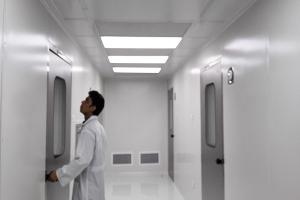 Wholesale Pharmaceutical GMP Clean Room Professional IV Solution Cleanrooms Pharmaceutical Modular from china suppliers