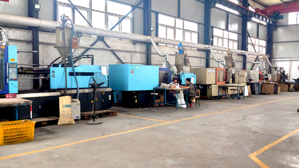 Various Kinds of Plastic Parts Custom Plastic Molding with Multi Cavity Moulds Tooling and YS Texture