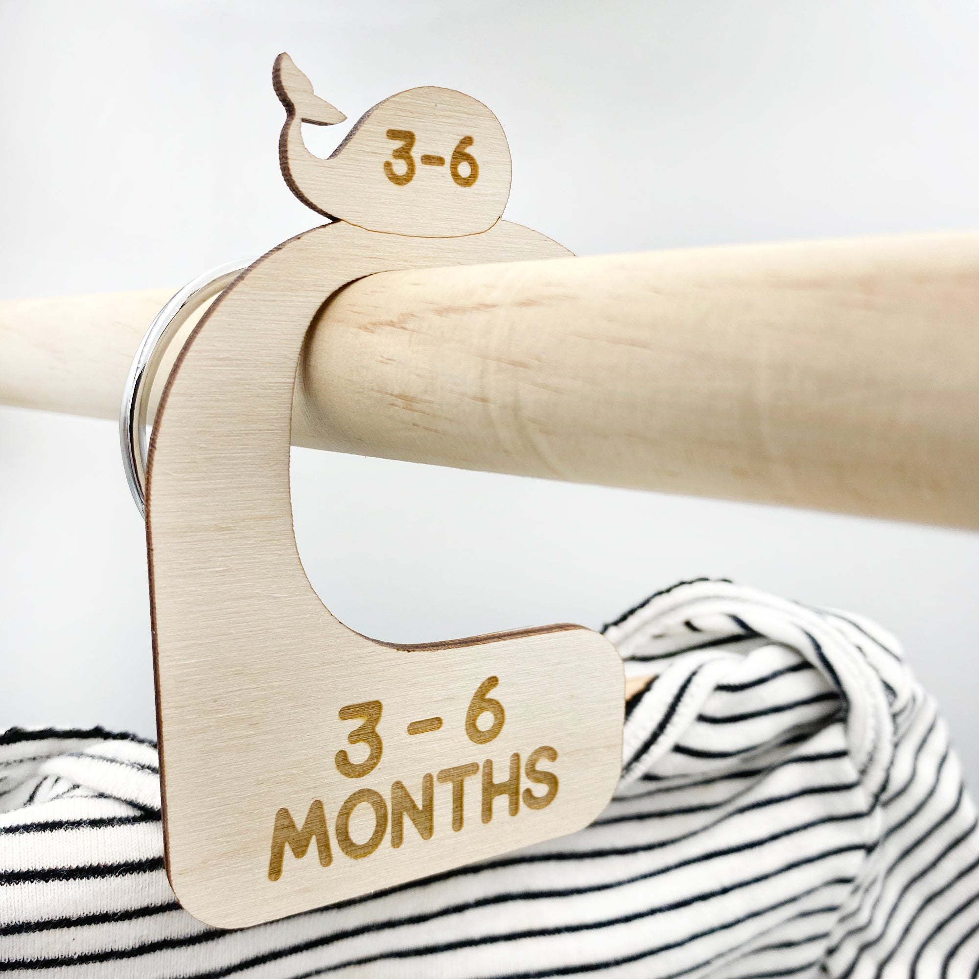 7pcs wooden whale Baby closet dividers Divider Clothes Organizer