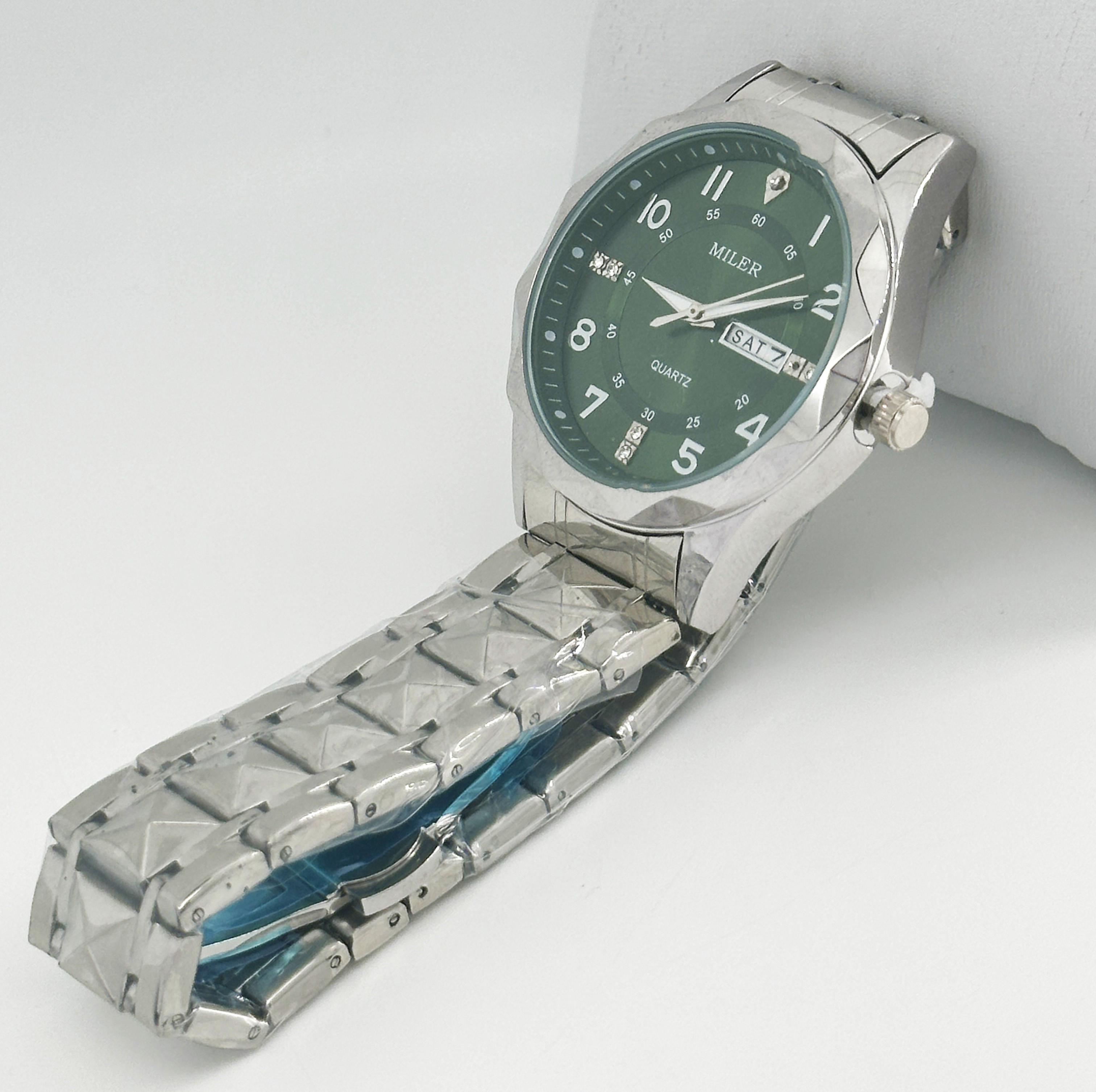 Waterproof Digital Sport Watch Stainless Steel Strap Watch With Quartz Movement