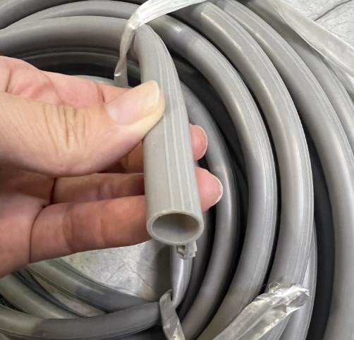 Customizable TPE PVC Silicone Rubber Sealing Strip for Wooden Door and Window