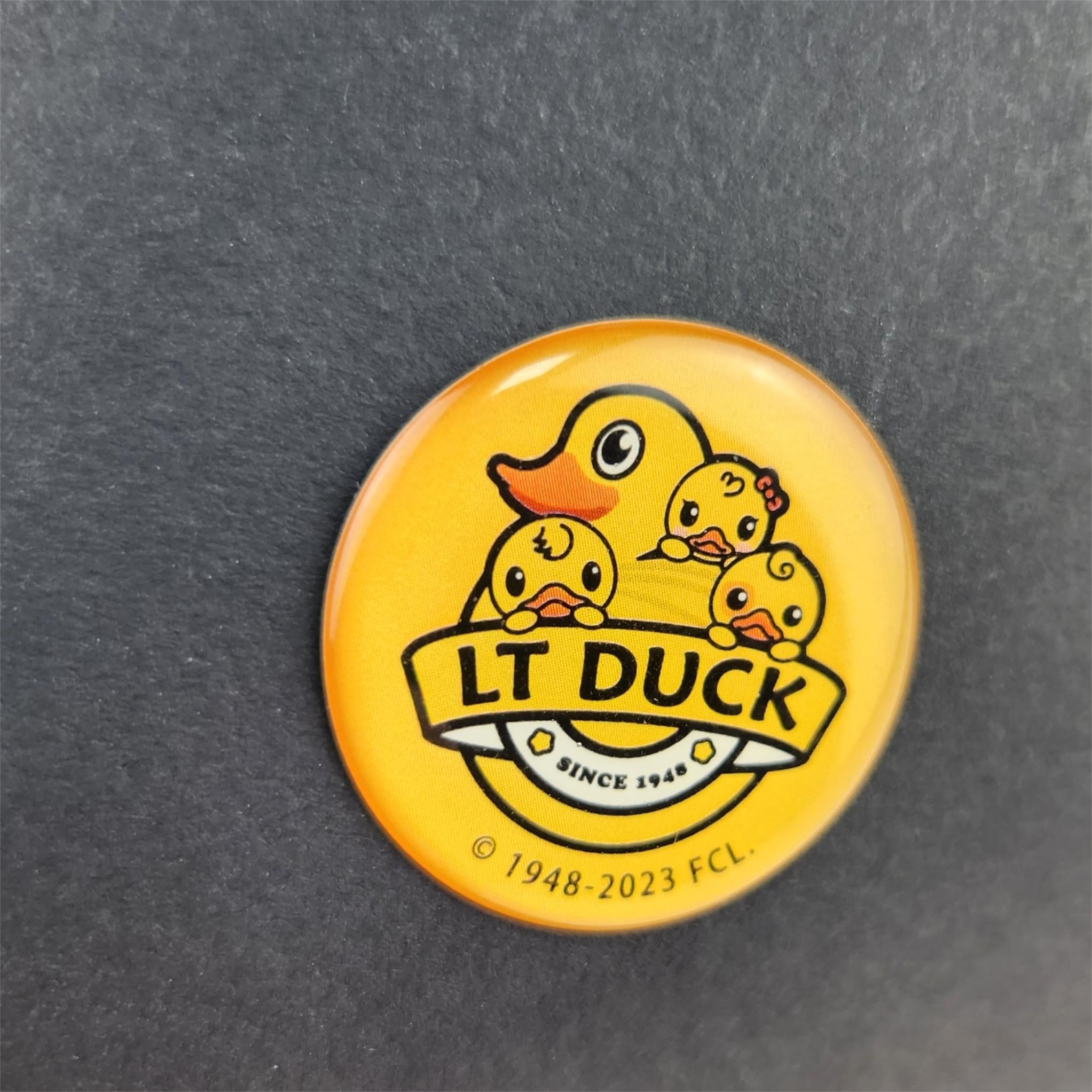 Yellow Customized Epoxy Stickers Branding Quality Vinyl Stickers