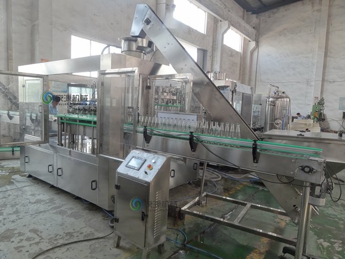 Carbonated Drink Automatic Glass Bottle Filling Machine 8000BPH with Crown Cap