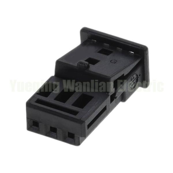 3 Pins 1743164-2 1355620-1 Car Waterproof Wiring Socket Automotive Waterproof