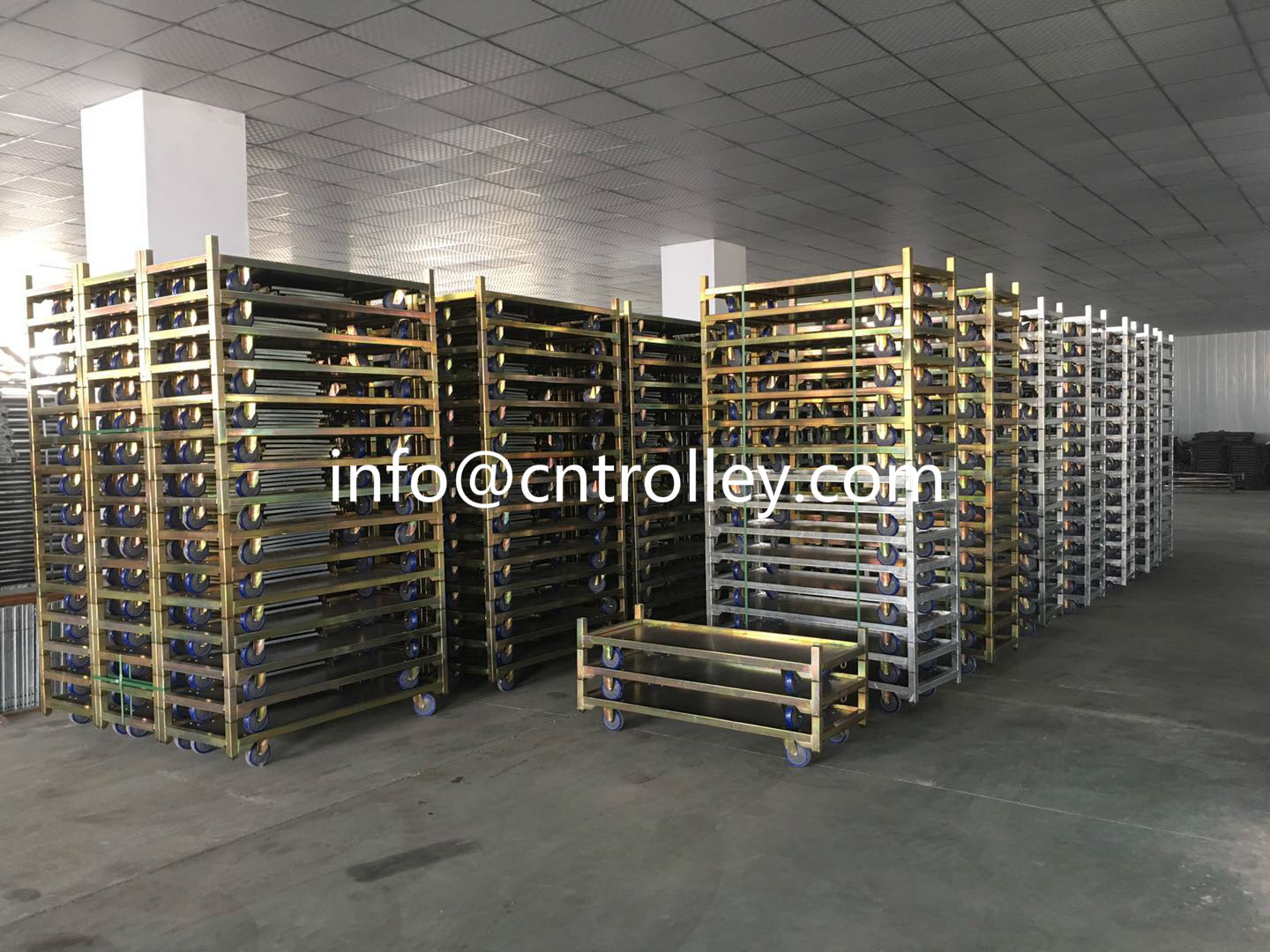 PU Wheel Q235 Display 1900mm Plywood Shelf CC Container