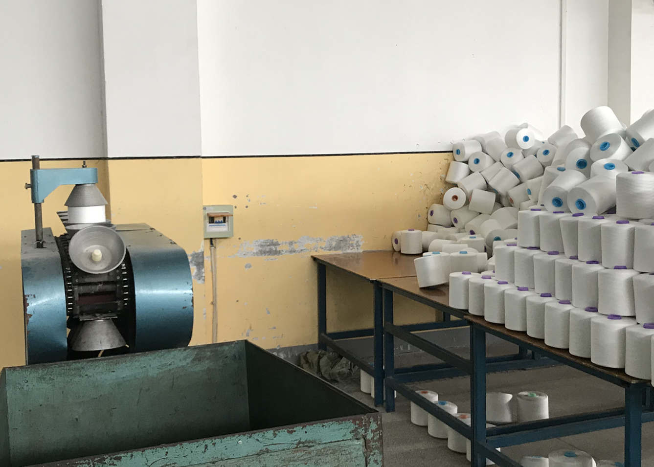Factory Customized 30/3 JMT Brand Spun Polyester Thread For Weaving