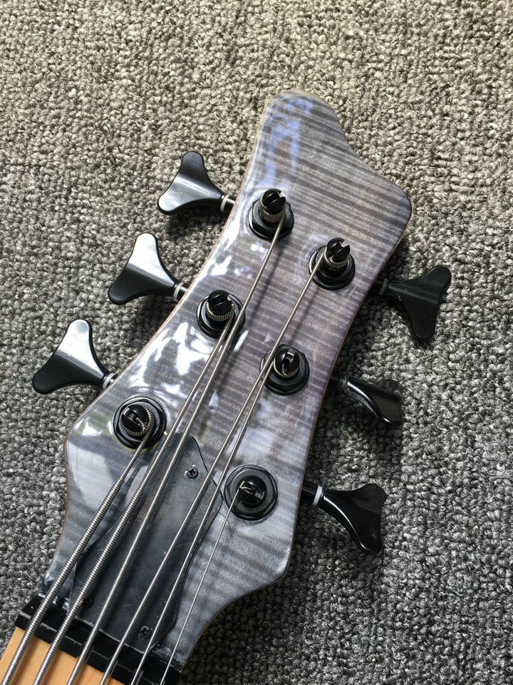 2017 Musical Instruments Ukelele Hot 6 String Bass Guitar. Good Style. Voice. Electric Bazz Guitar Free Shipping, Real P