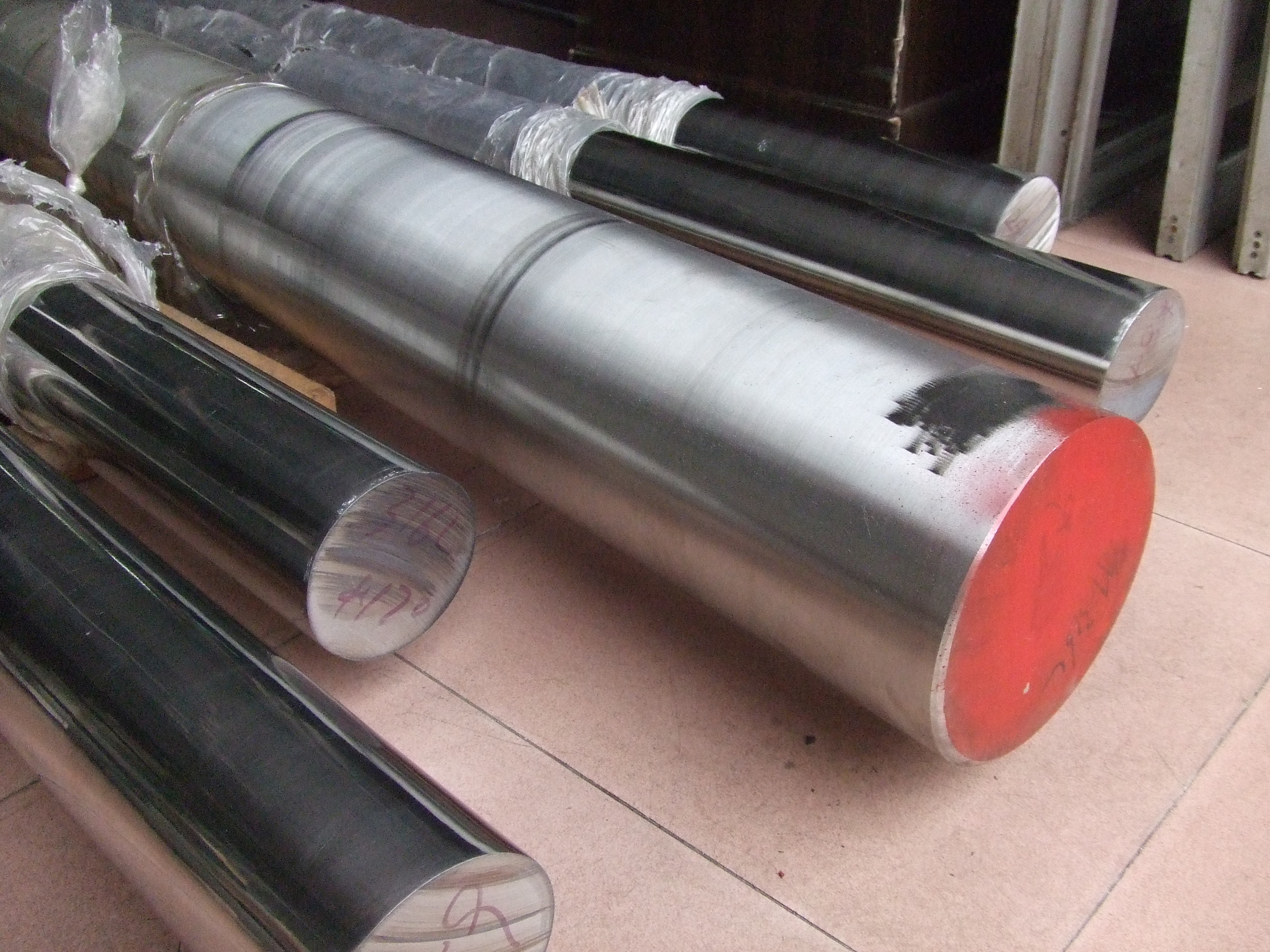 Bright Finish Nickel Alloy Round Bar ASTM B164 UNS N04400 DIN 2.4360 Alloy 400 Bars