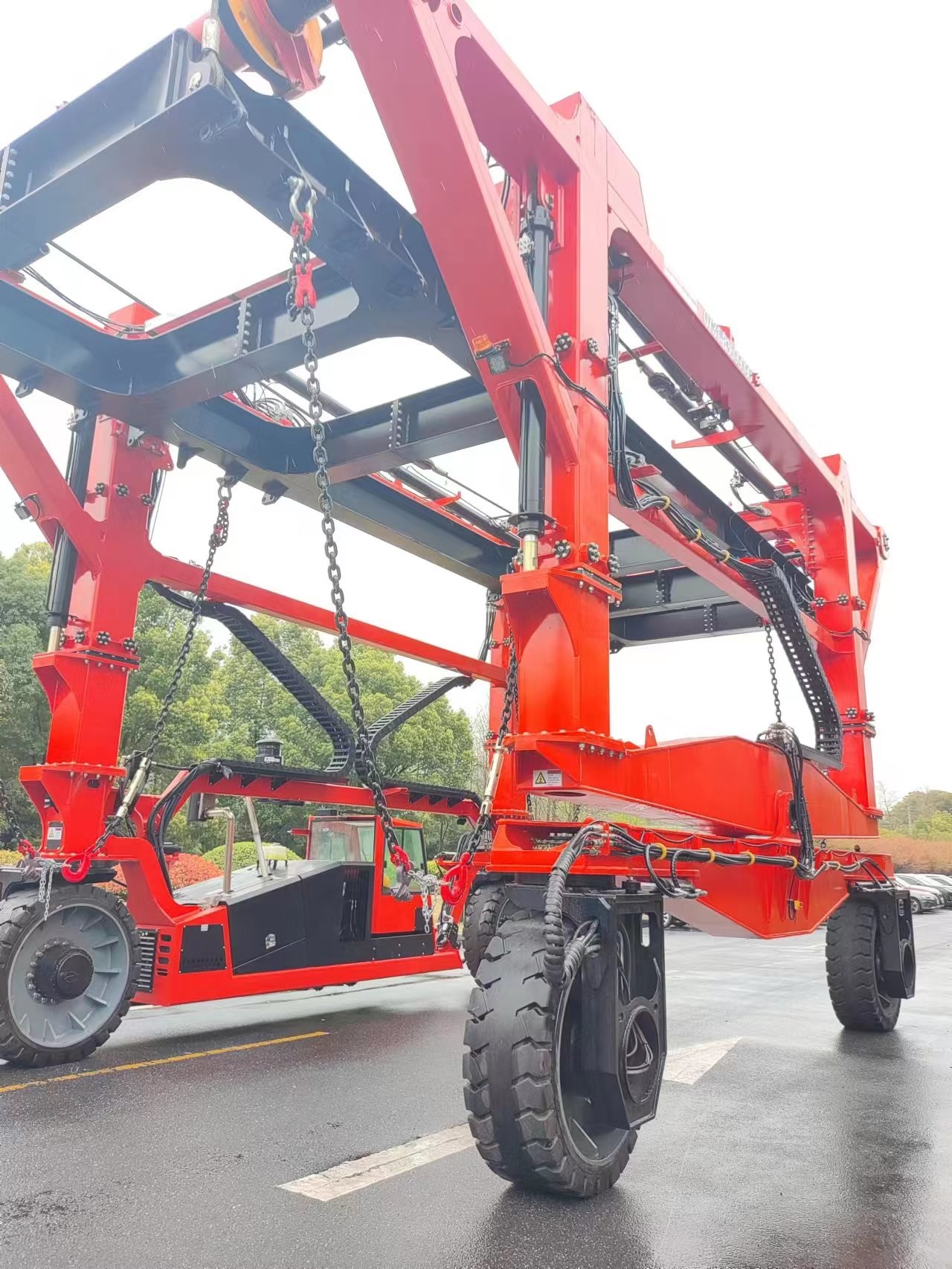 Straddle Carrier 50t