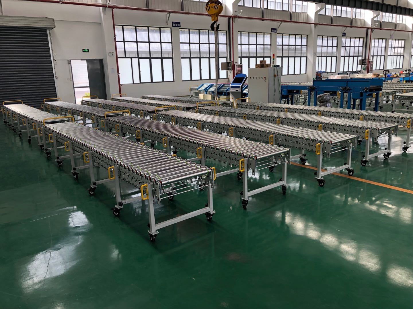 Mobile Flexible Expandable Roller Conveyor