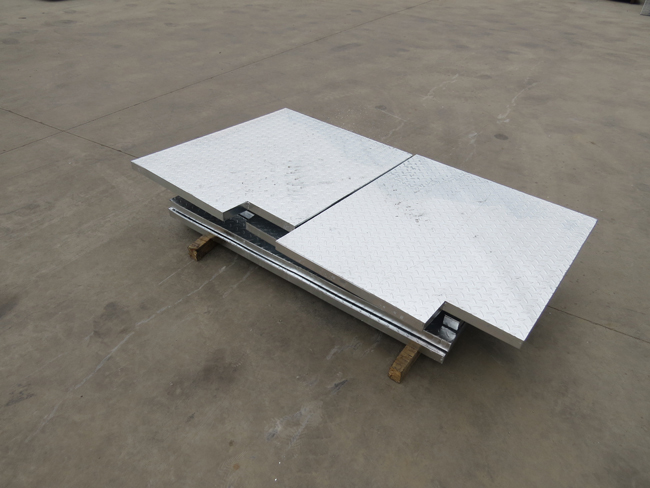 Composite steel grating
