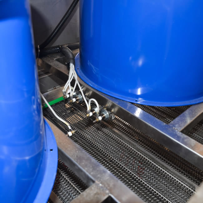 Automatic Continuous Dates Fruit Vegetable Drying Machine 1500 Kg/H 16.6kw