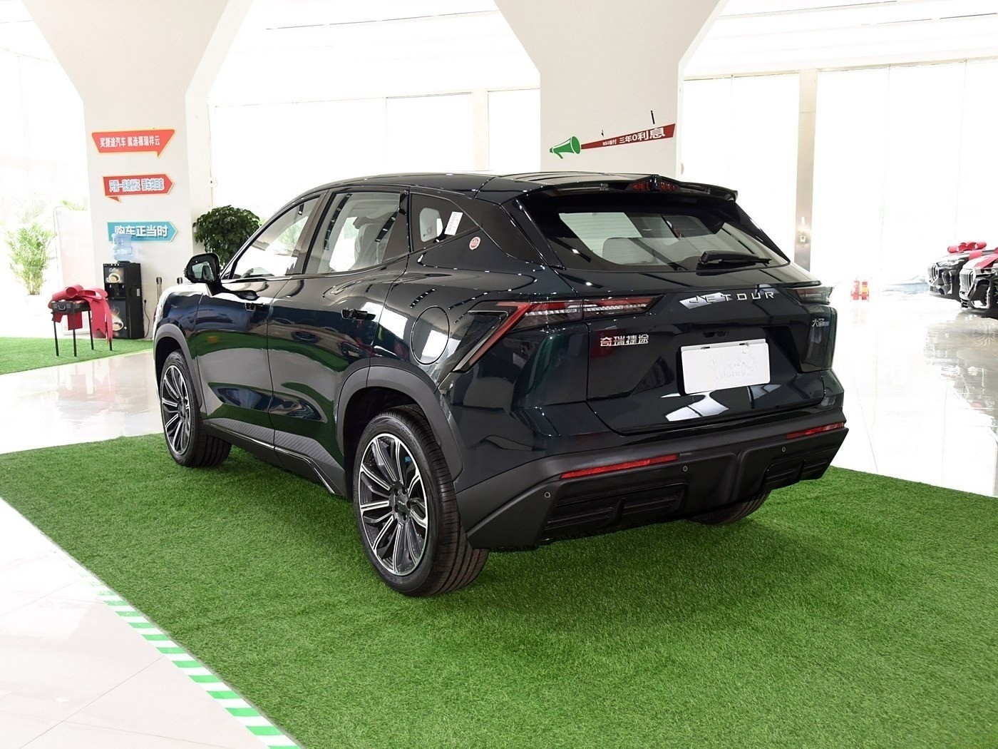 Chery Jietu Dasheng I-DM Plug In Hybrid Electric Vehicle New Energy Vehicle