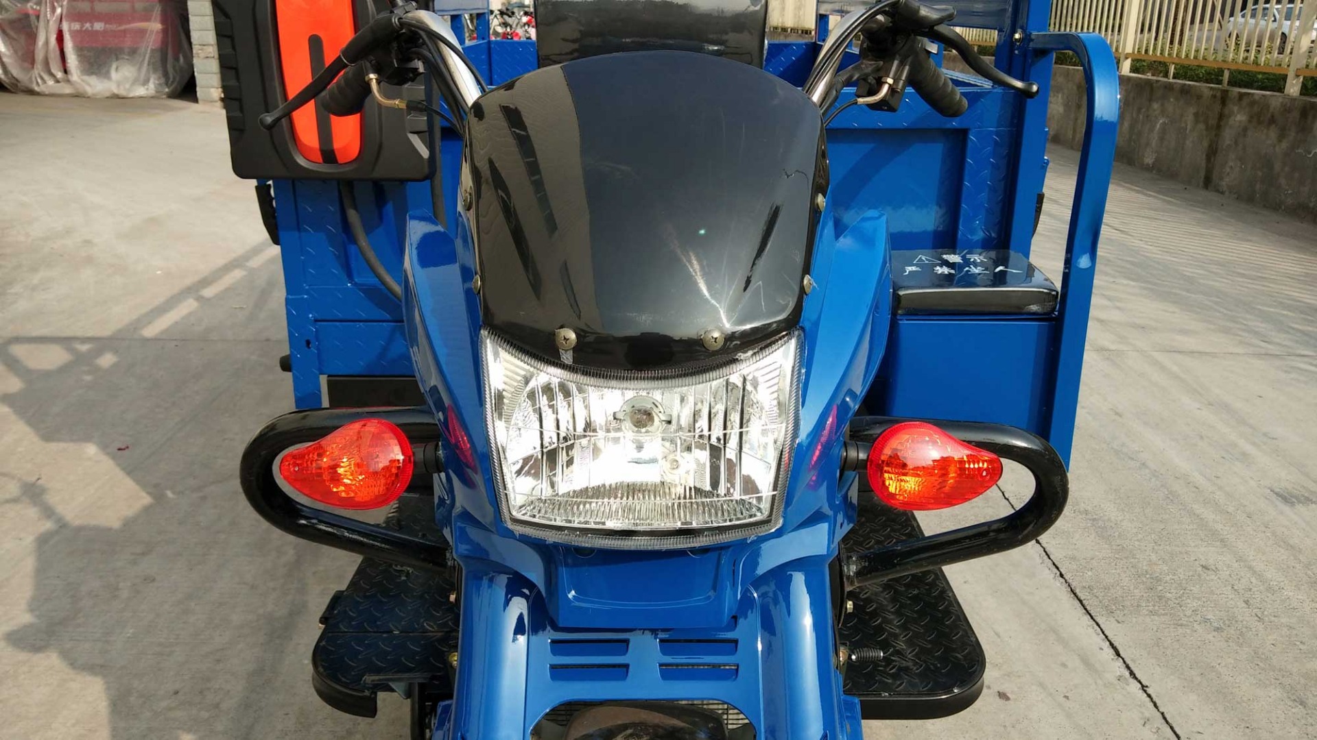 2022 Three Wheel Motorcycle for Adult Delivery in Morocco Full Floating 168 Rear-Axle