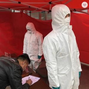 Wholesale s - xXXL Disposable Protective Coveralls , No Stains Disposable Coverall Suit from china suppliers