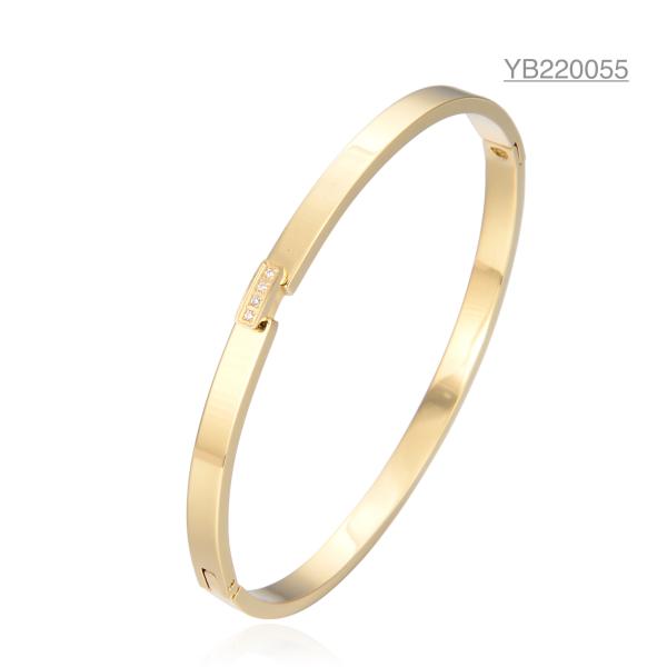 14 Karat Gold Stainless Steel Bangle Light Luxury Shiny Rhinestones Inlay Cuff