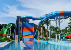 Wholesale Four Person Huge Water Slide Corrosion Resistance Benzene Type Gel Coat Surface from china suppliers