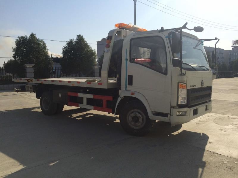 Car Carrier Flatbed Tow Truck Wrecker Truck Road Towing Truck 2 Persons' Seat