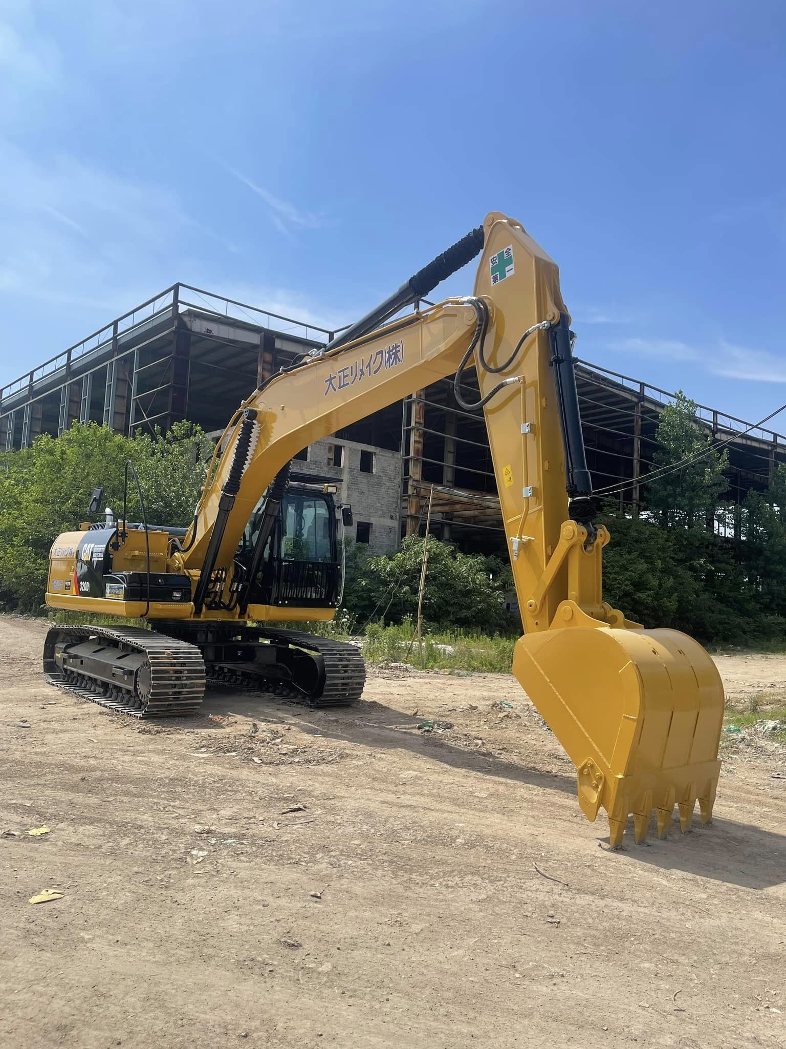Original Paint Used Cat 320 Construction Machinery Adopts Hydraulic 20ton Digger