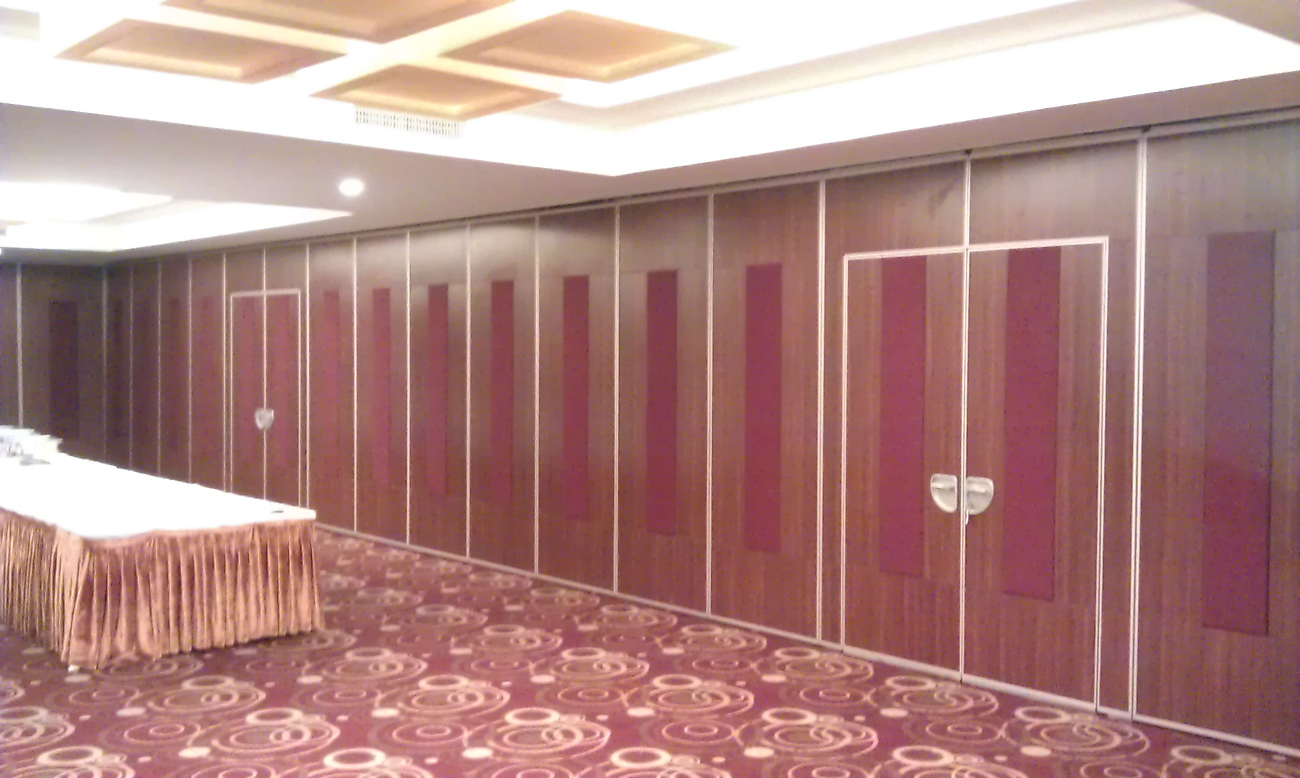 Restaurant Acoustic Sliding Partition Wall With Environmentally Friendly Materials