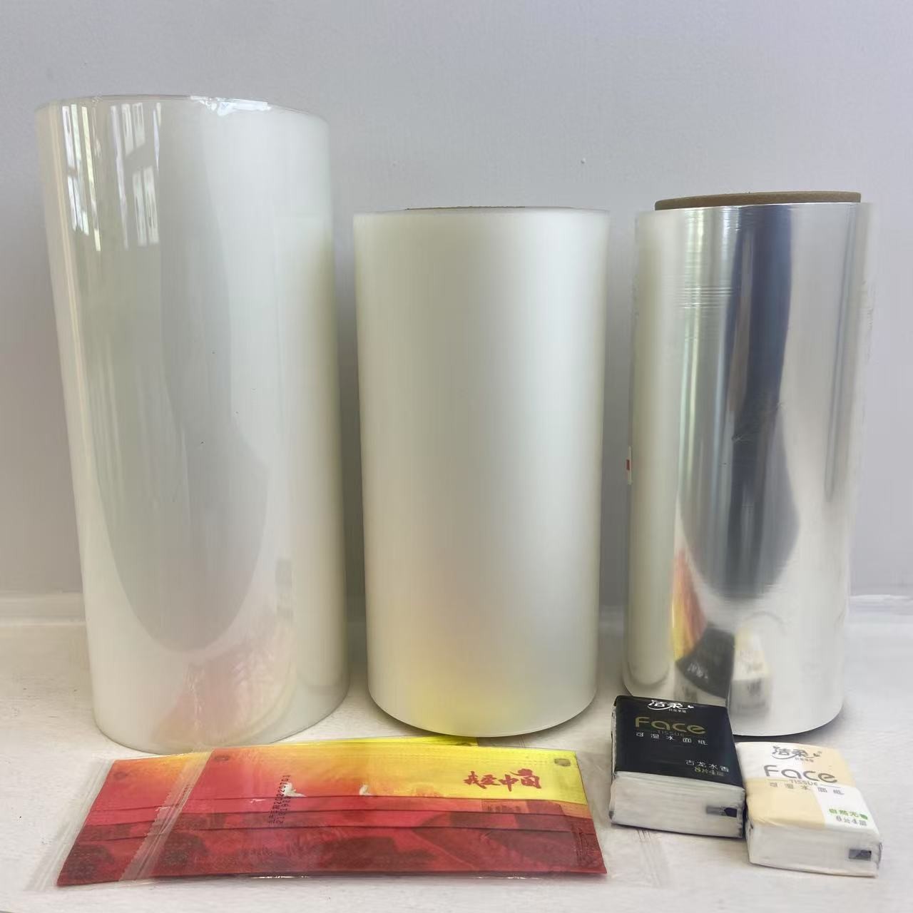 18u/20u Heat Sealable Polypropylene Film Transparent BOPP Film For Printing Composite Bag Making