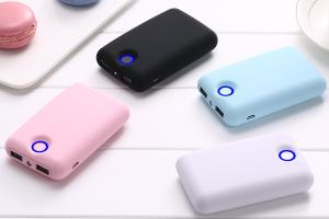 Wholesale Dual USB 7800mAh 18650 Battery Rechargable Portable Mobile Power Bank from china suppliers